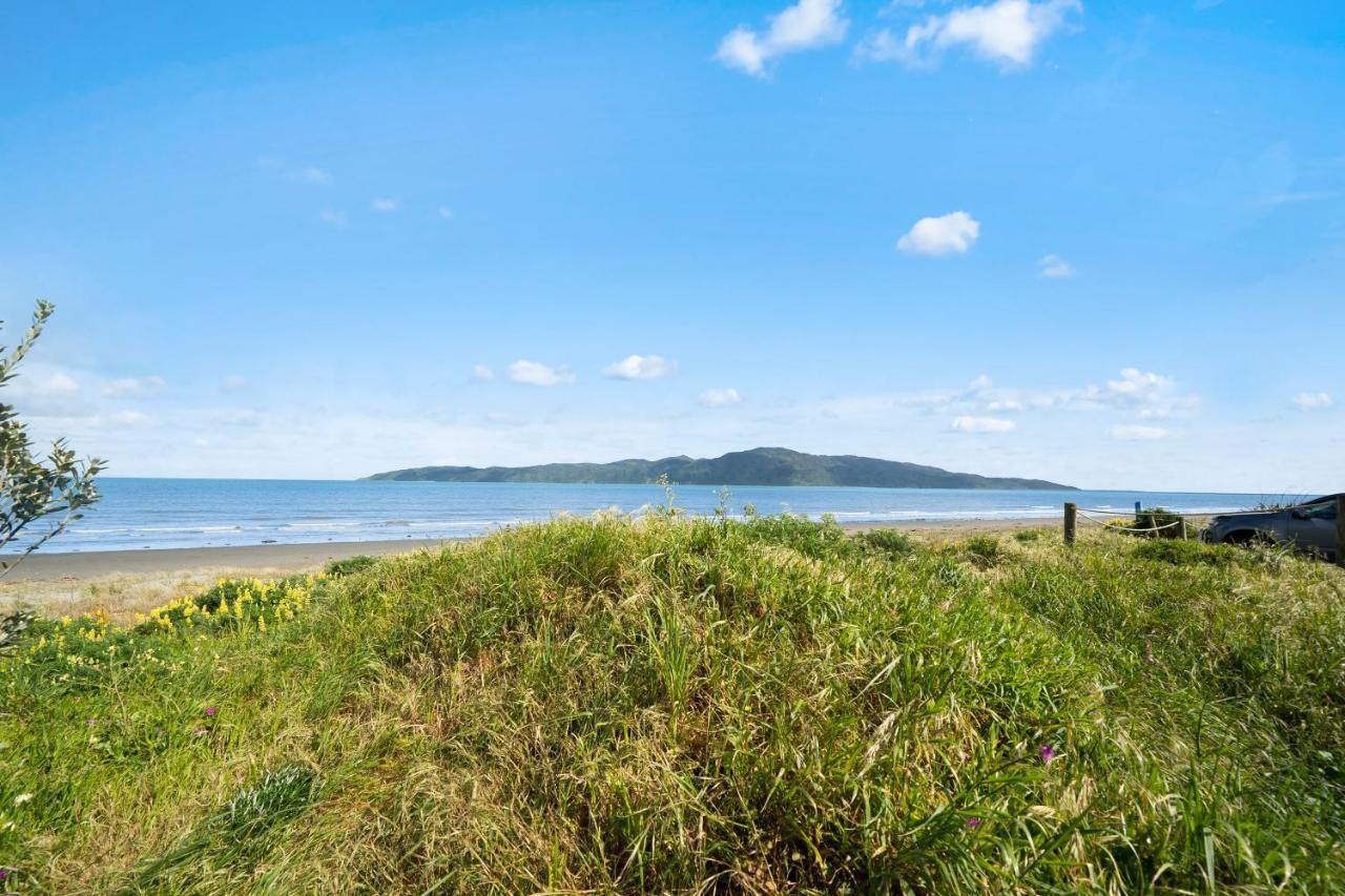 The Green Trout - Paraparaumu Beach Holiday Home Eksteriør bilde